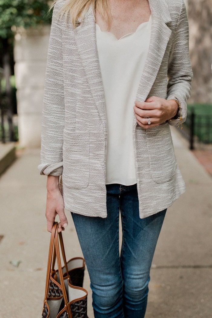 Áo khoác sweater blazer có chất liệu vải dày
