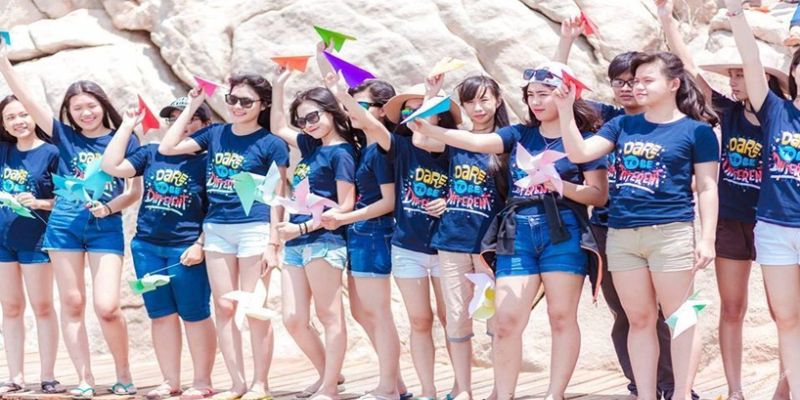 Áo nhóm đang là trào lưu rất được hưởng ứng hiện nay
