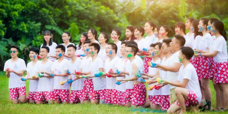 UniWorld thiết kế áo đồng phục theo yêu cầu của khách hàng